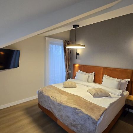 La Boheme Corbeanca - Partener Therme Ostratu 외부 사진