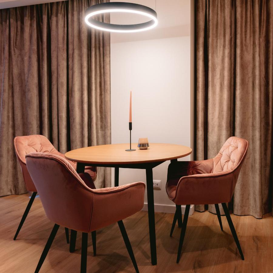 La Boheme Corbeanca - Partener Therme Ostratu 외부 사진