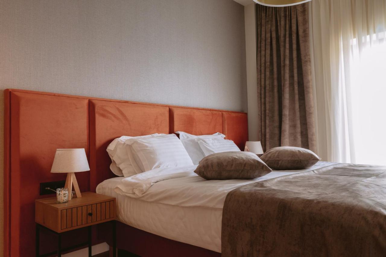 La Boheme Corbeanca - Partener Therme Ostratu 외부 사진