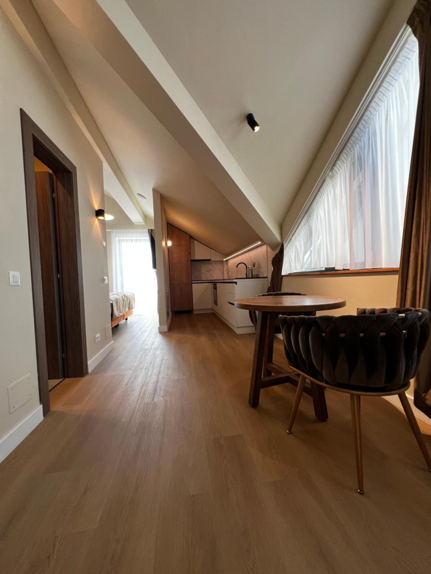La Boheme Corbeanca - Partener Therme Ostratu 외부 사진